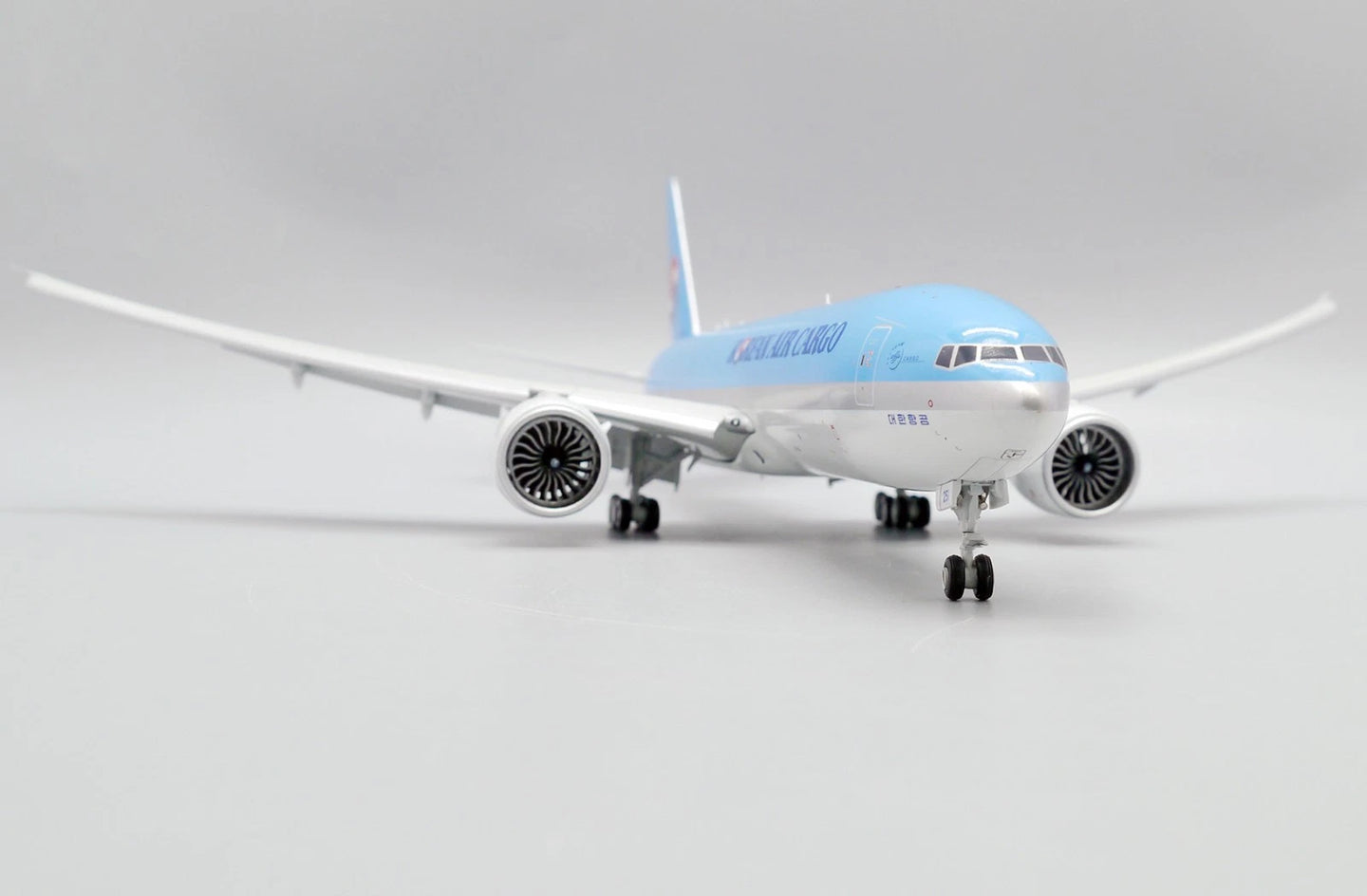 JC WINGS B777F KOREAN AIR CARGO REG: HL8251