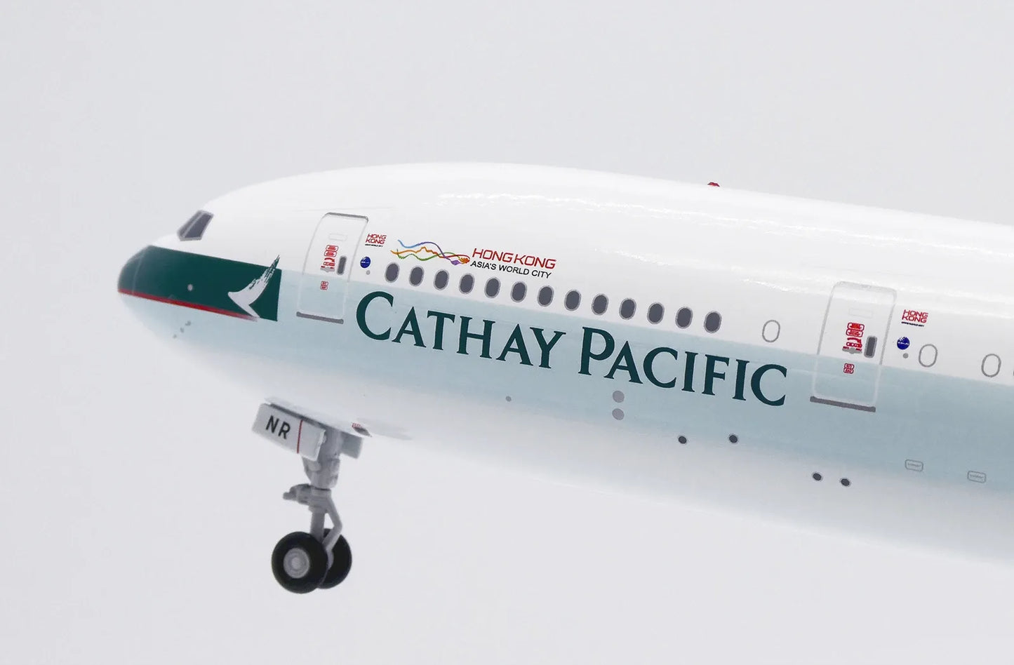 JC WINGS B777-300ER CATHAY PACIFIC REG: B-HNR