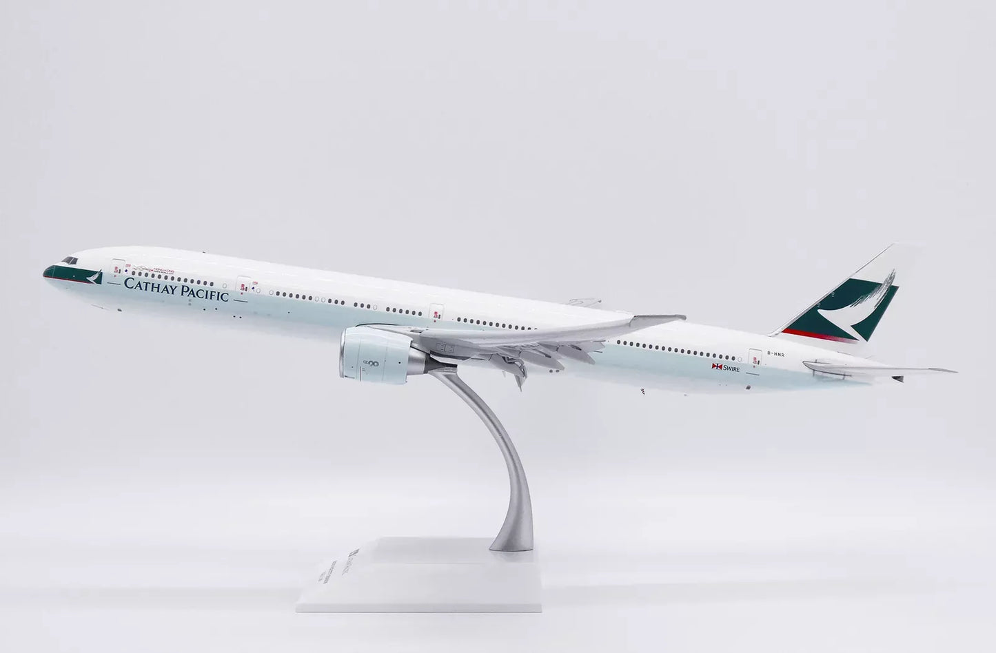 JC WINGS B777-300ER CATHAY PACIFIC REG: B-HNR