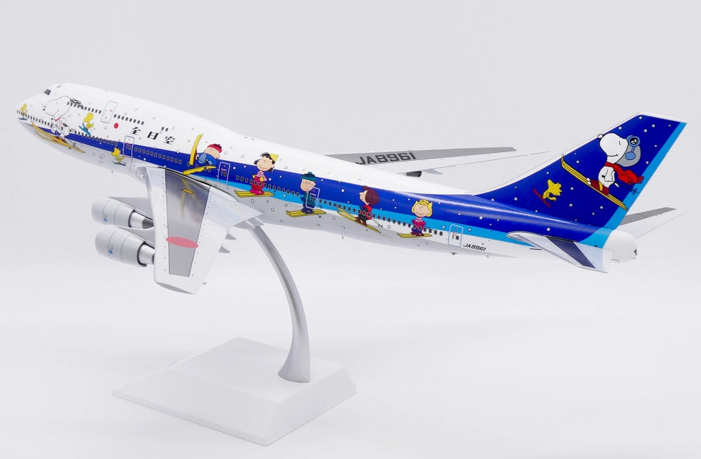 JC WINGS B747-400D ALL NIPPON AIRWAYS (ANA) "SNOOPY" REG: JA8961