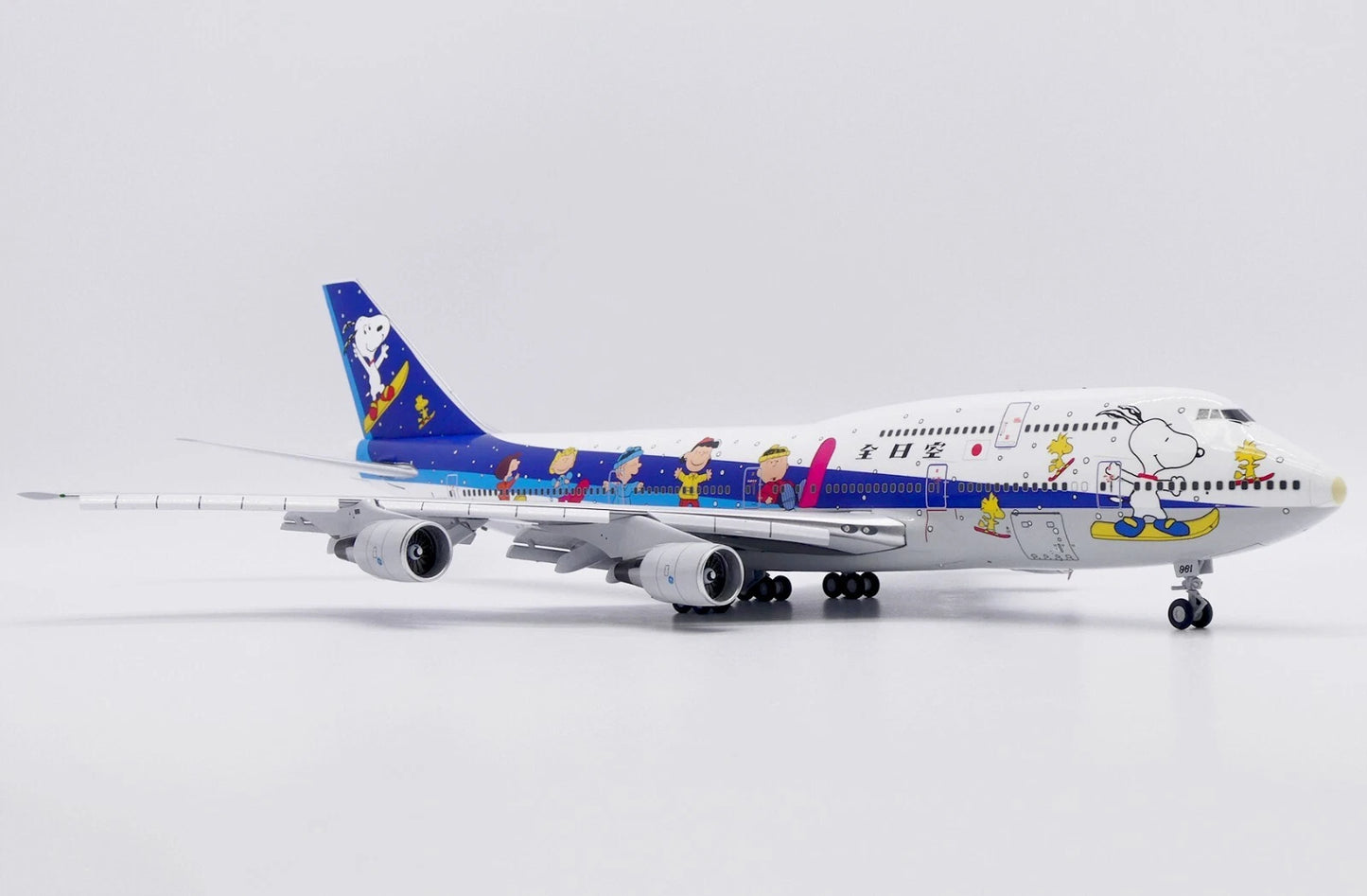 JC WINGS B747-400D ALL NIPPON AIRWAYS (ANA) "SNOOPY" (FLAPS DOWN) REG: JA8961