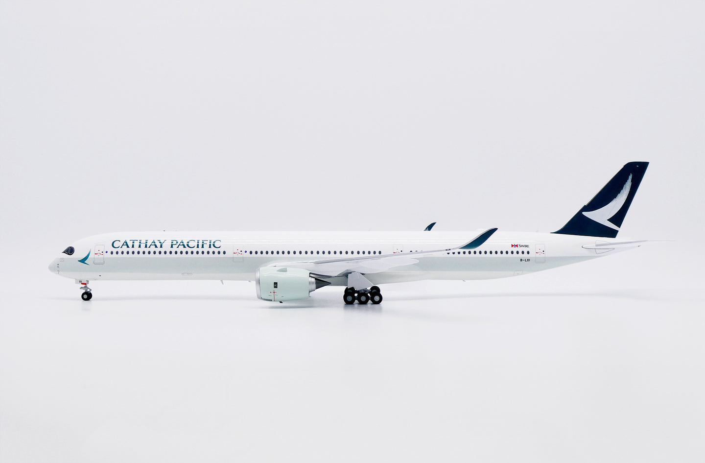 JC WINGS SA2110 1/200 A350-1000XWB CATHAY PACIFIC "KAI TAK LOW PASS" REG: B-LXI