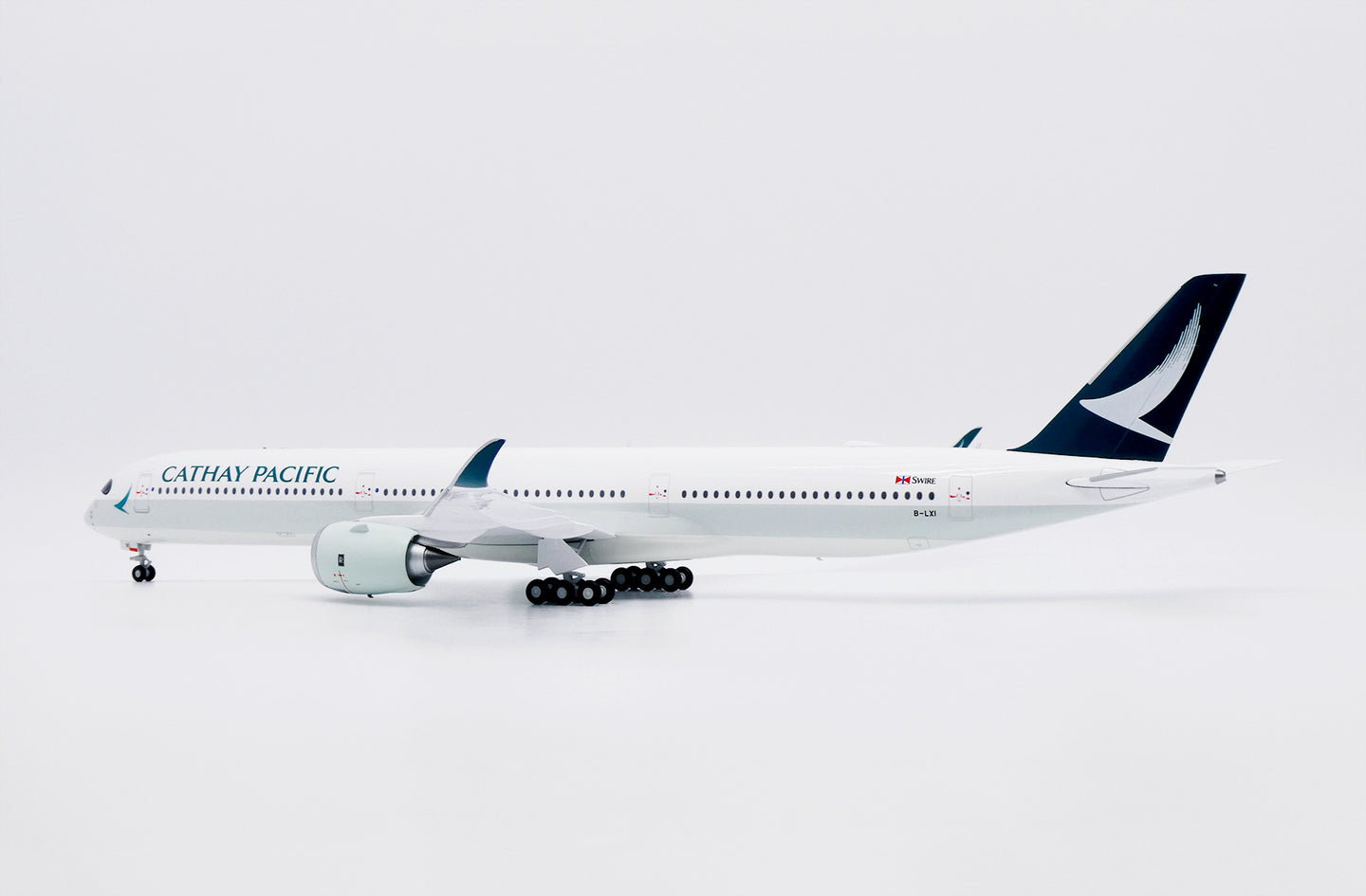 JC WINGS SA2110 1/200 A350-1000XWB CATHAY PACIFIC "KAI TAK LOW PASS" REG: B-LXI