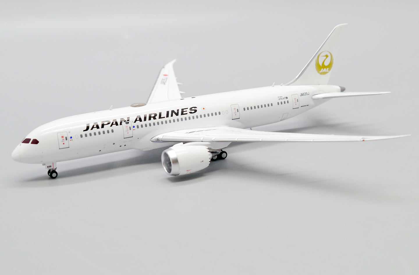 JC WINGS B787-8 JAPAN AIRLINES REG: JA835J