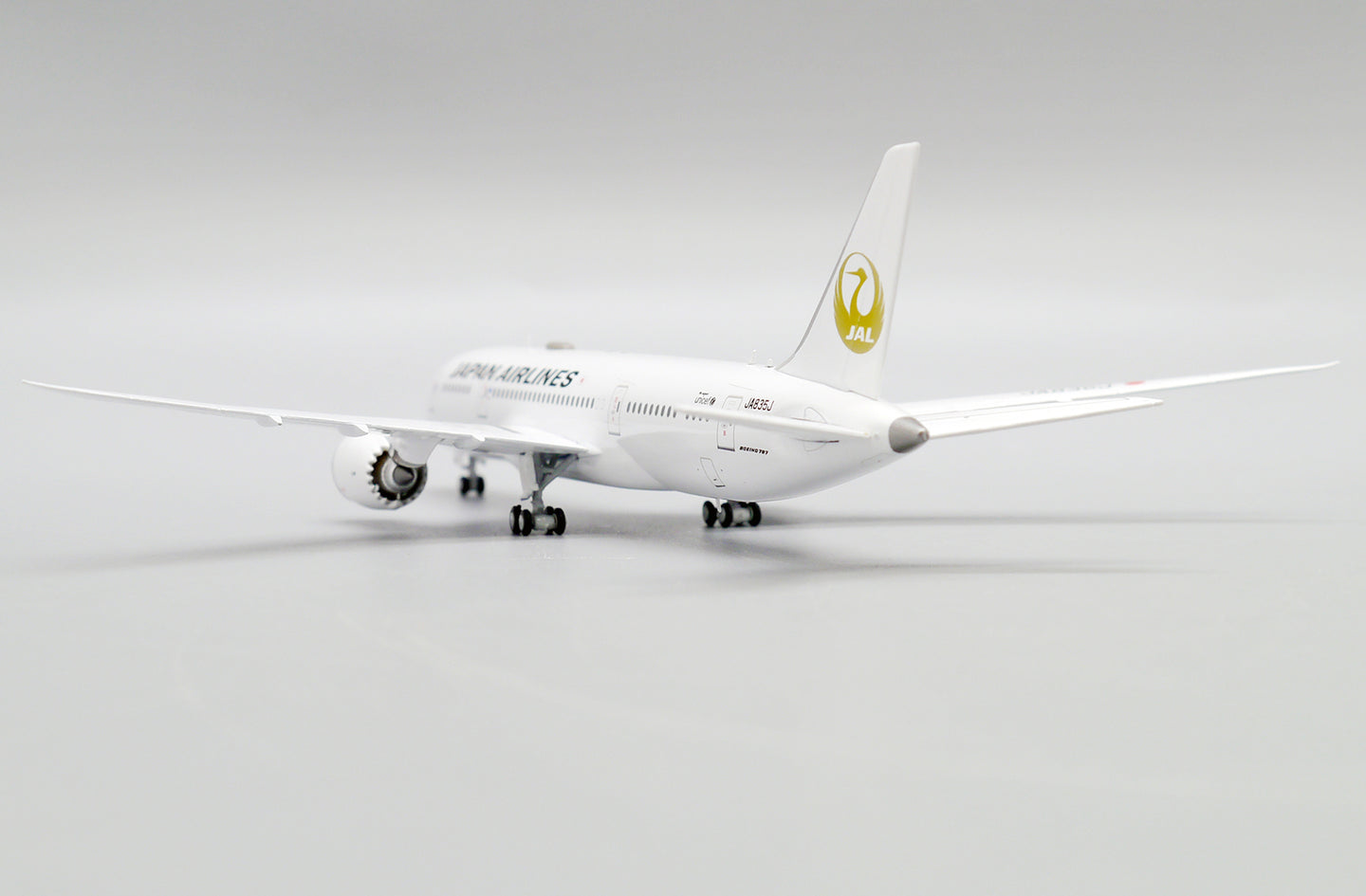 JC WINGS B787-8 JAPAN AIRLINES REG: JA835J