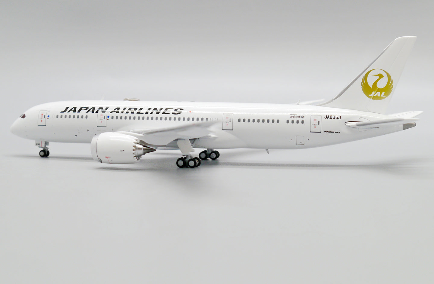 JC WINGS B787-8 JAPAN AIRLINES REG: JA835J