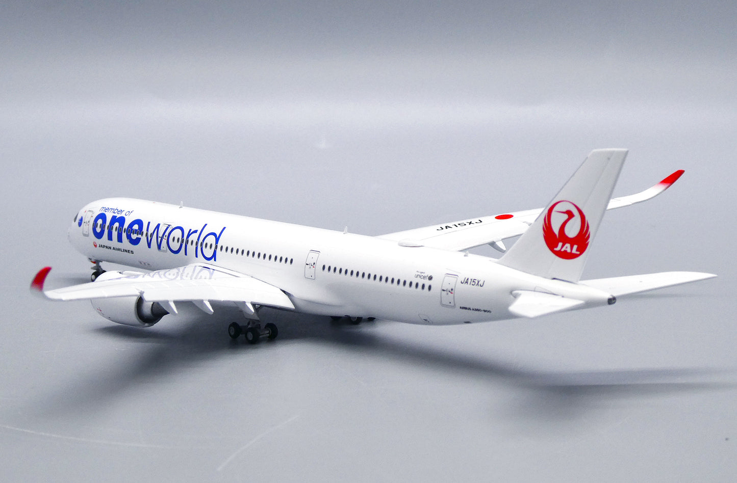JCWINGS A350-900XWB JAPAN AIRLINES FLAP DOWN REG: JA15XJ