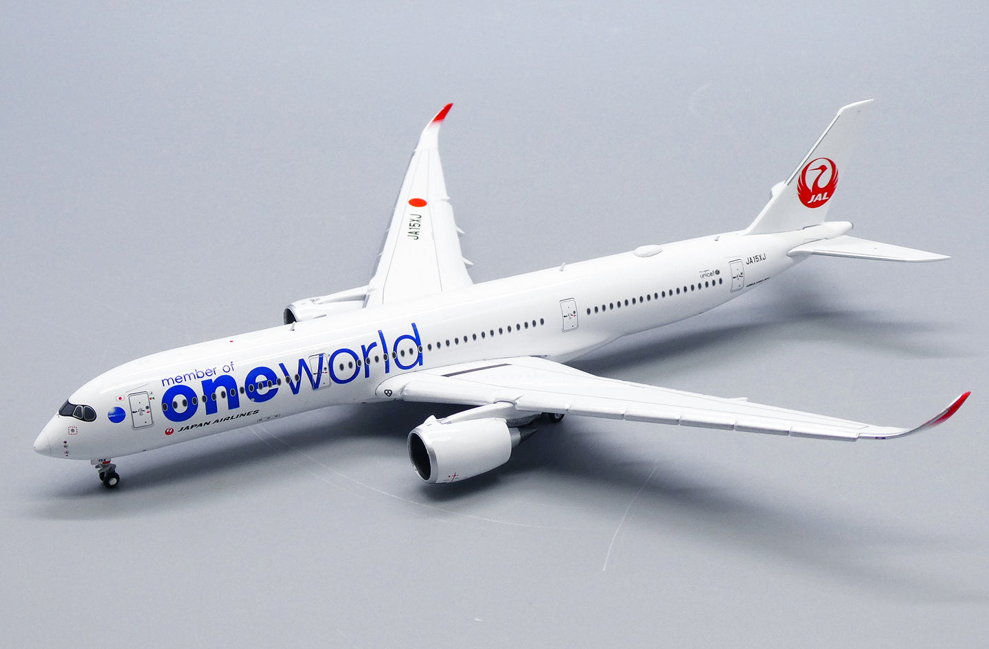 JCWINGS A350-900XWB JAPAN AIRLINES FLAP DOWN REG: JA15XJ