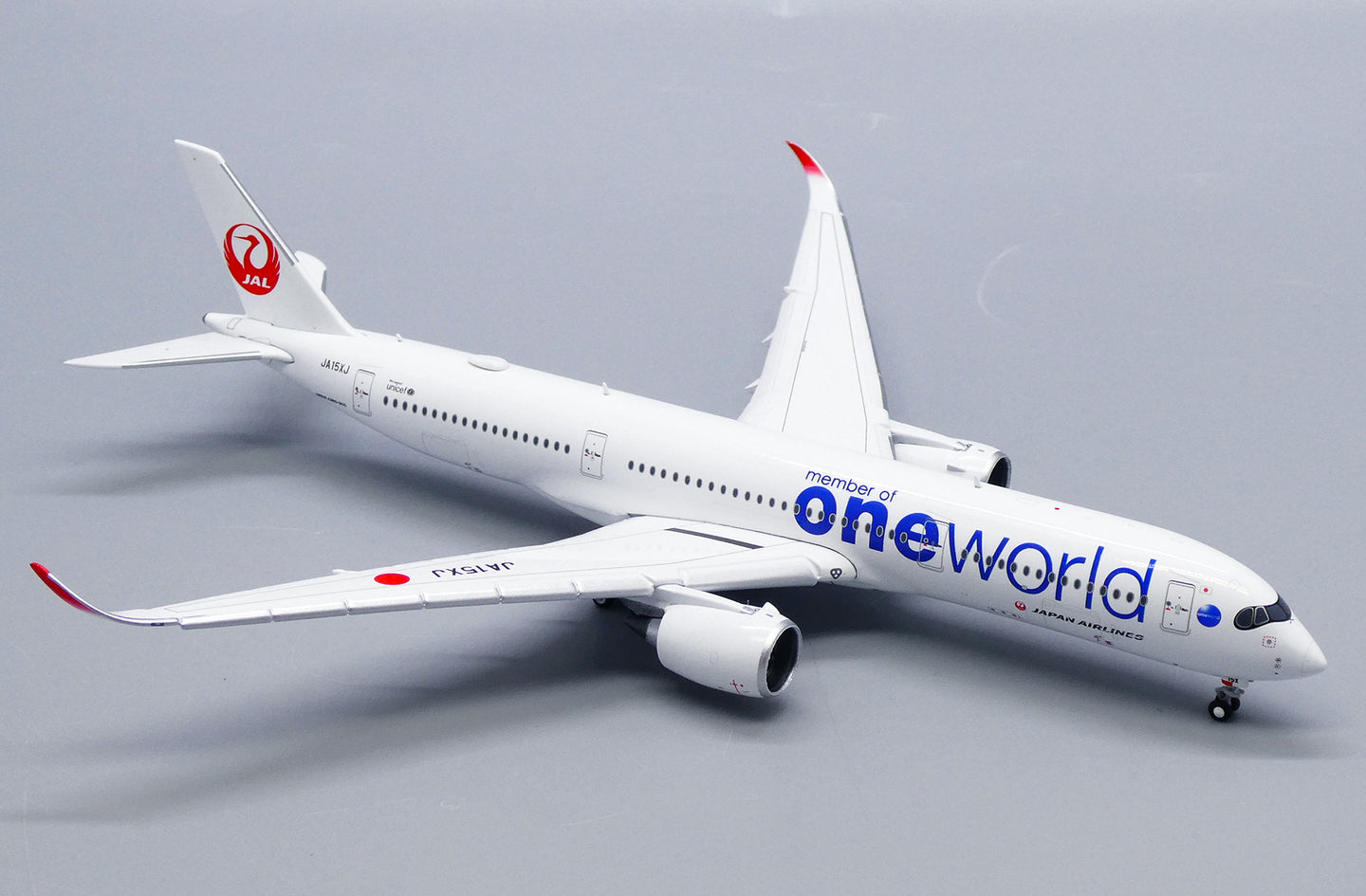 JCWINGS A350-900XWB JAPAN AIRLINES FLAP DOWN REG: JA15XJ