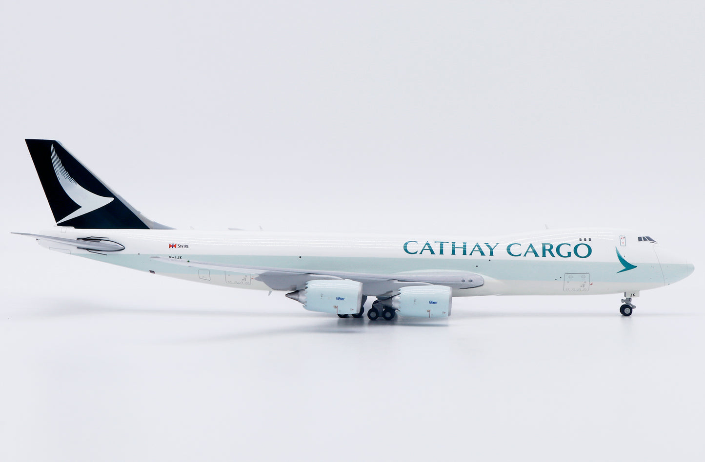 JC WINGS B747-8F CATHAY CARGO "NEW TITLES" REG: B-LJK