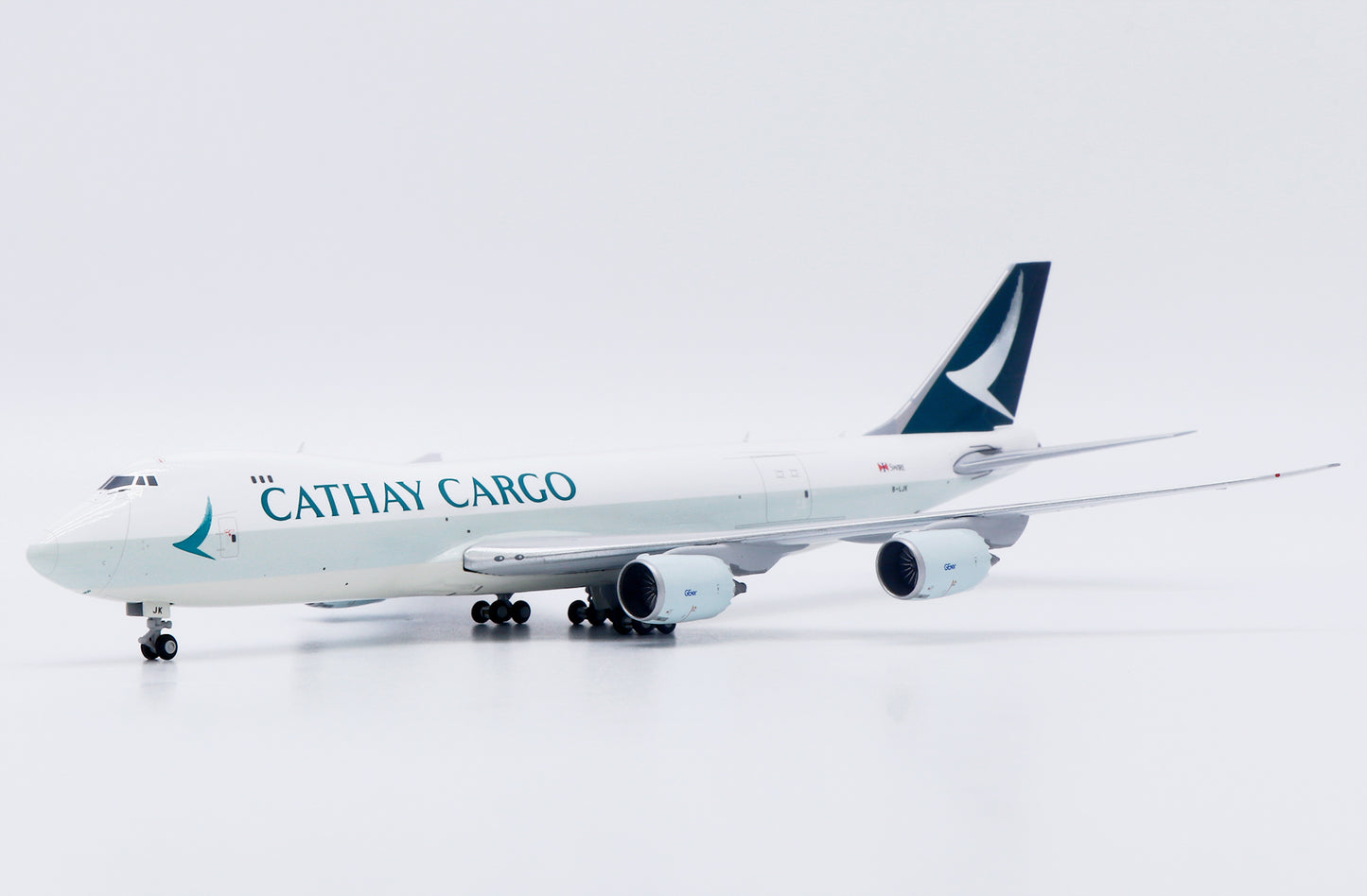 JC WINGS B747-8F CATHAY CARGO "NEW TITLES" REG: B-LJK