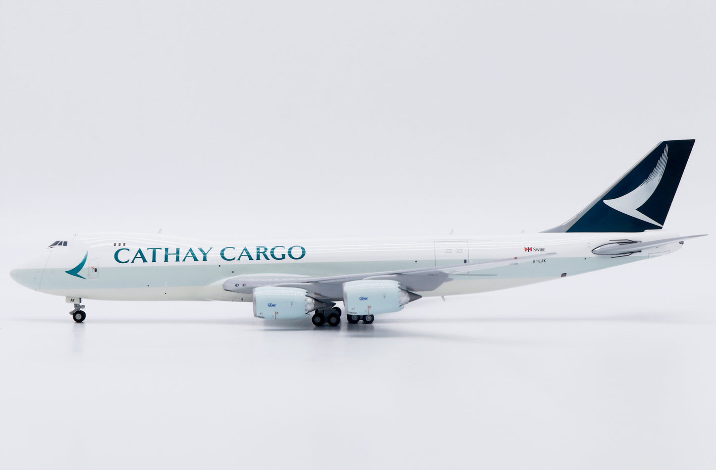 JC WINGS B747-8F CATHAY CARGO "NEW TITLES" REG: B-LJK