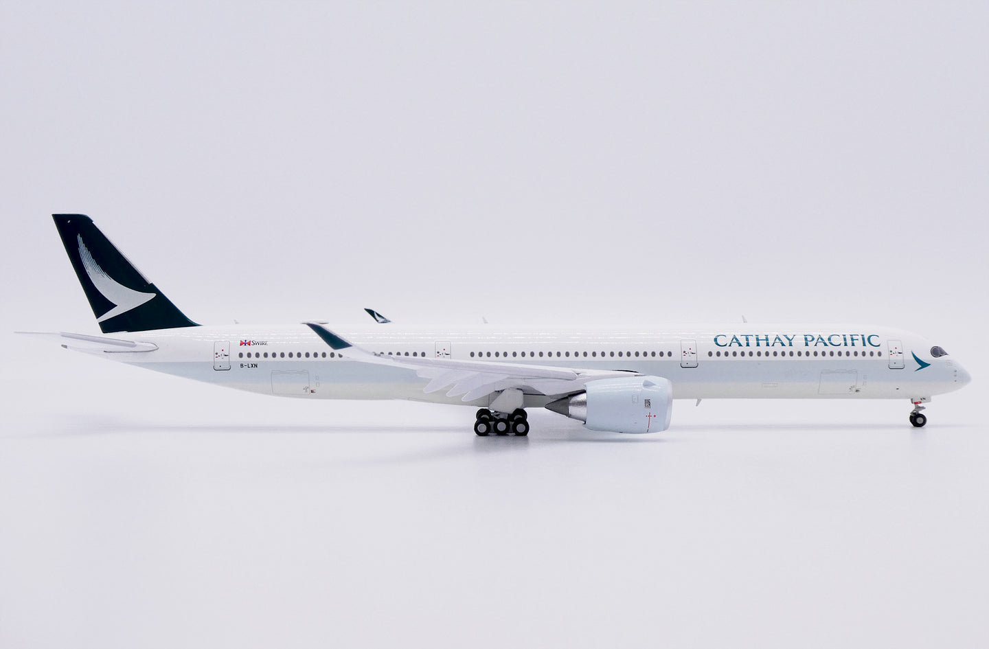 JC WINGS A350-1000XWB CATHY PACIFIC MISC REG: B-LXN FLAPS DOWN