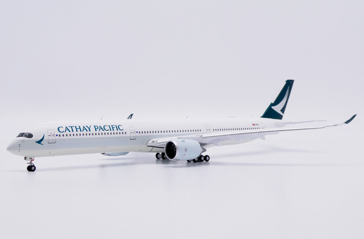 JC WINGS A350-1000XWB CATHY PACIFIC MISC REG: B-LXN FLAPS DOWN