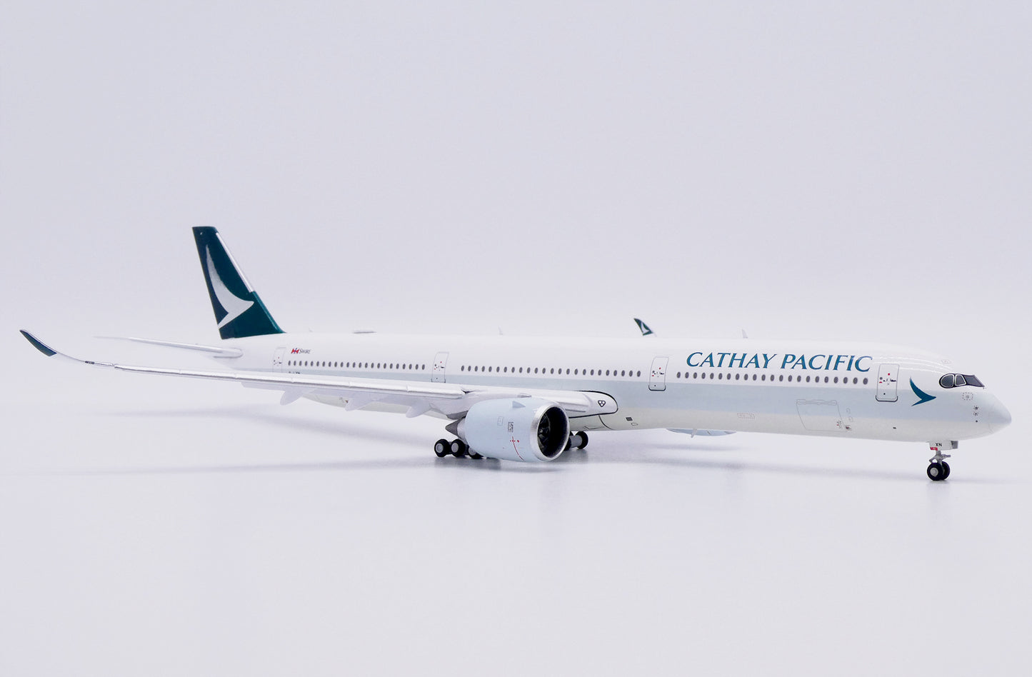 JC WINGS A350-1000XWB CATHY PACIFIC MISC REG: B-LXN FLAPS DOWN
