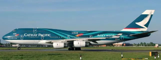 JC WINGS B747-400 CATHAY PACIFIC MISC "ASIAS WORLD CITY" REG: B-HOY