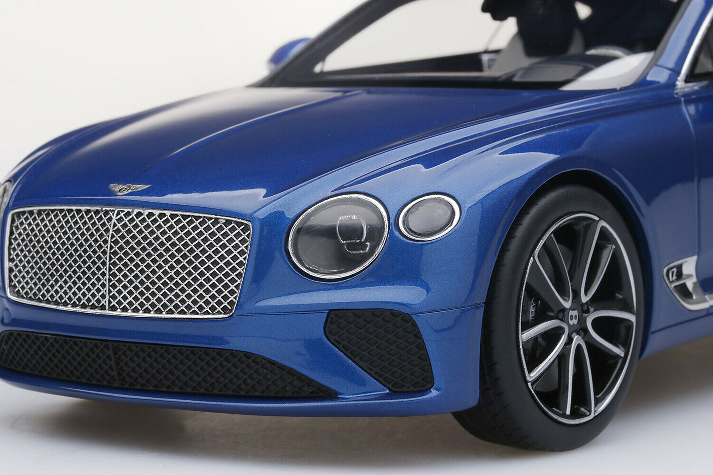 TOPSPEED BENTLEY NEW CONTINENTAL GT SEQUIN BLUE