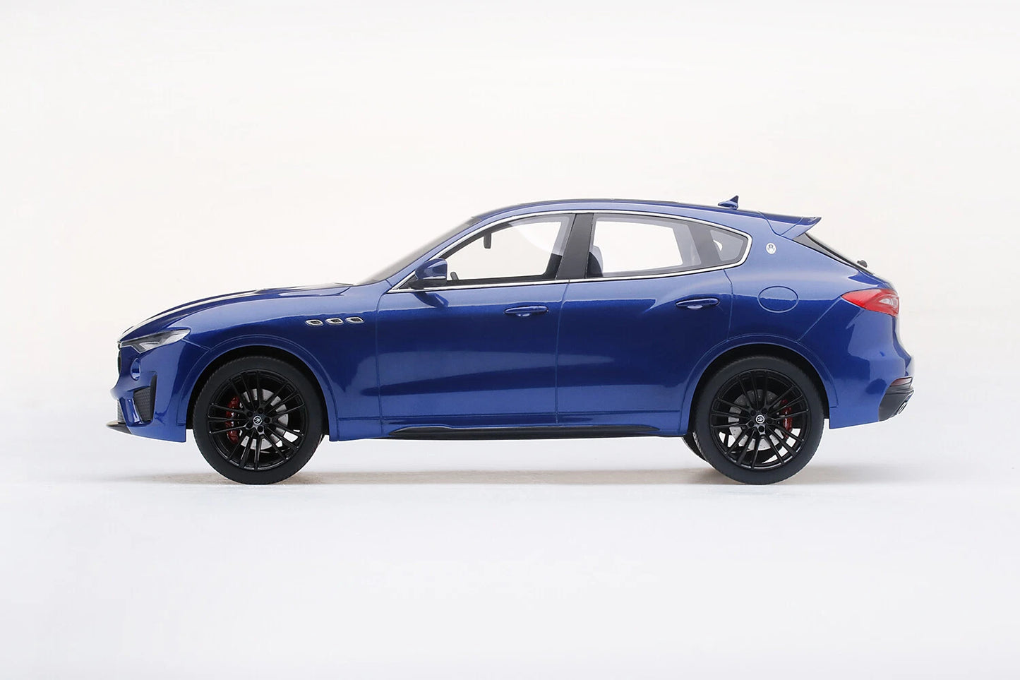 TOPSPEED MASERATI LEVANTE TROFEO BLU