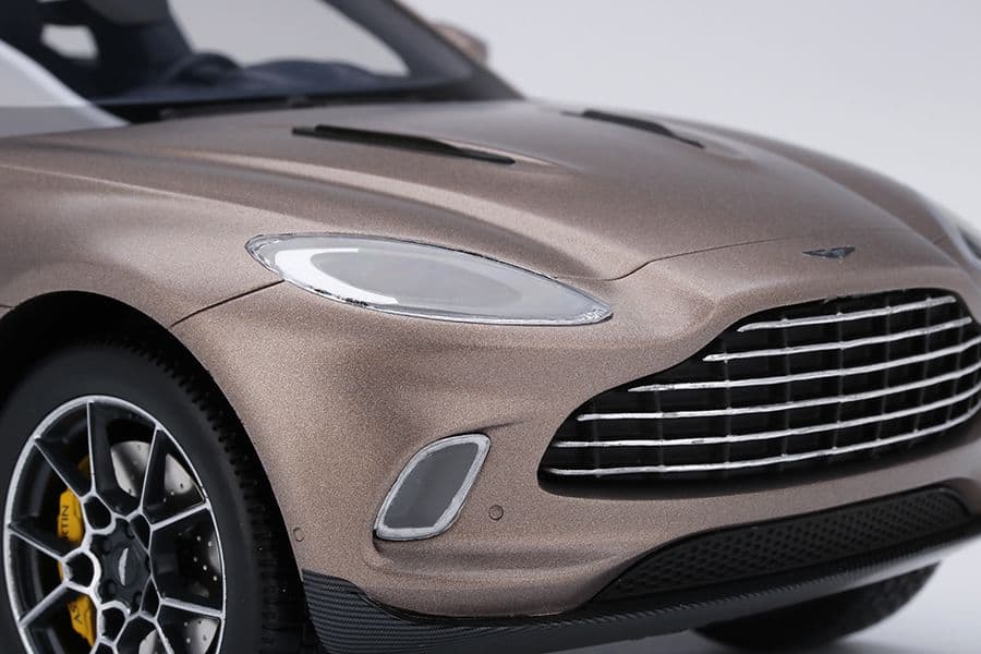 TOPSPEED ASTON MARTIN DBX SATIN SOLAR BRONZE