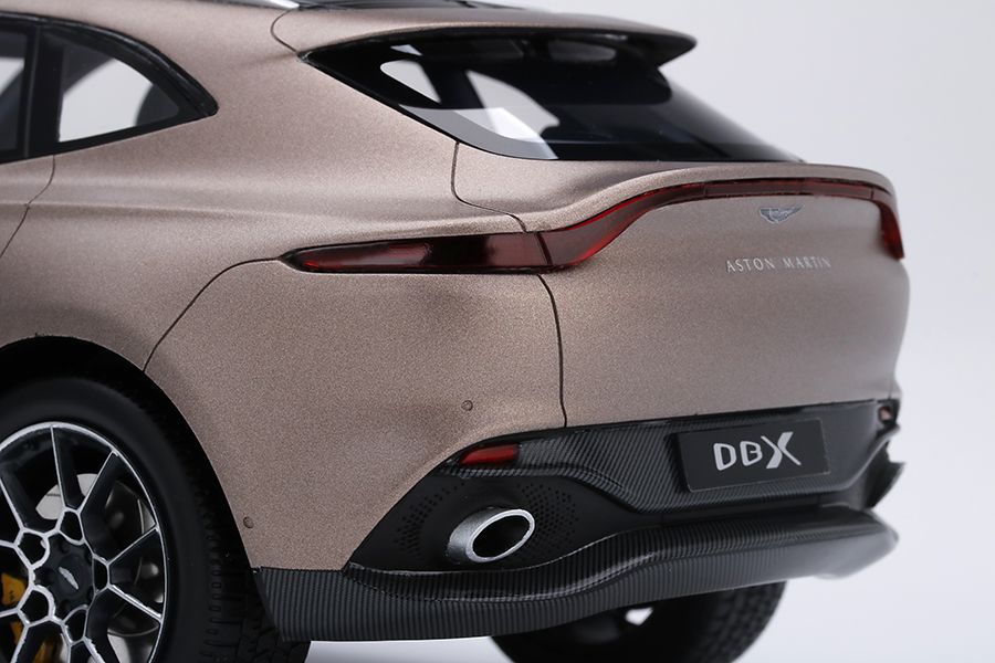 TOPSPEED ASTON MARTIN DBX SATIN SOLAR BRONZE