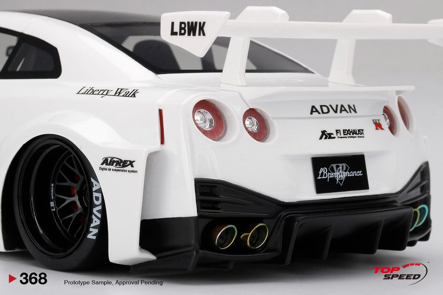 TOPSPEED  NISSAN LB-SILHOUETTE WORKS GT 35GT-RR VER.2 WHITE