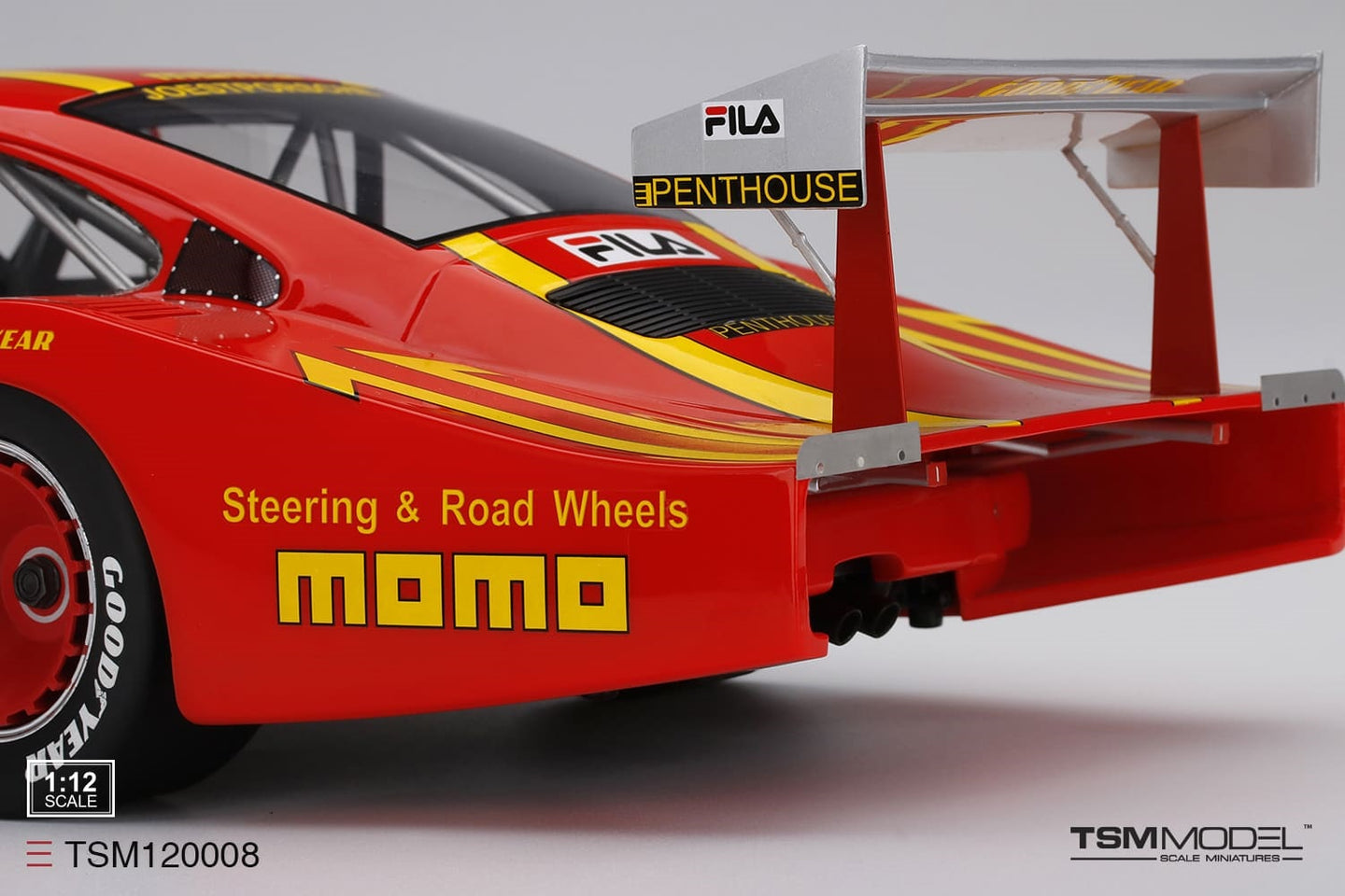 TRUESCALE MINIATURES PORSCHE 935/78 NO.70 "MOBY DICK MOMO/PENTHOUSE" 1981