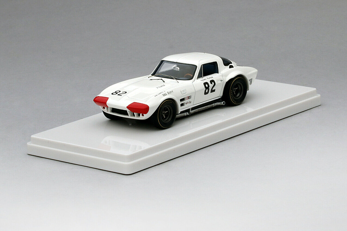TRUESCALE MINIATURES CHEVROLET CORVETTE GRAND SPORT NO.82