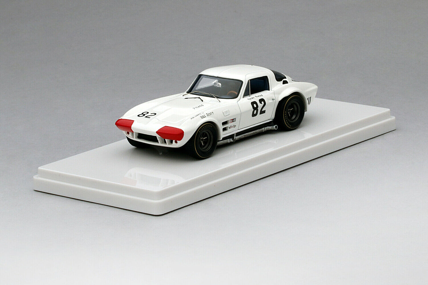 TRUESCALE MINIATURES CHEVROLET CORVETTE GRAND SPORT NO.82