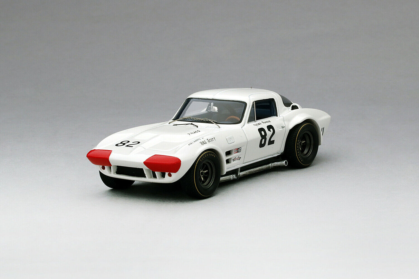 TRUESCALE MINIATURES CHEVROLET CORVETTE GRAND SPORT NO.82