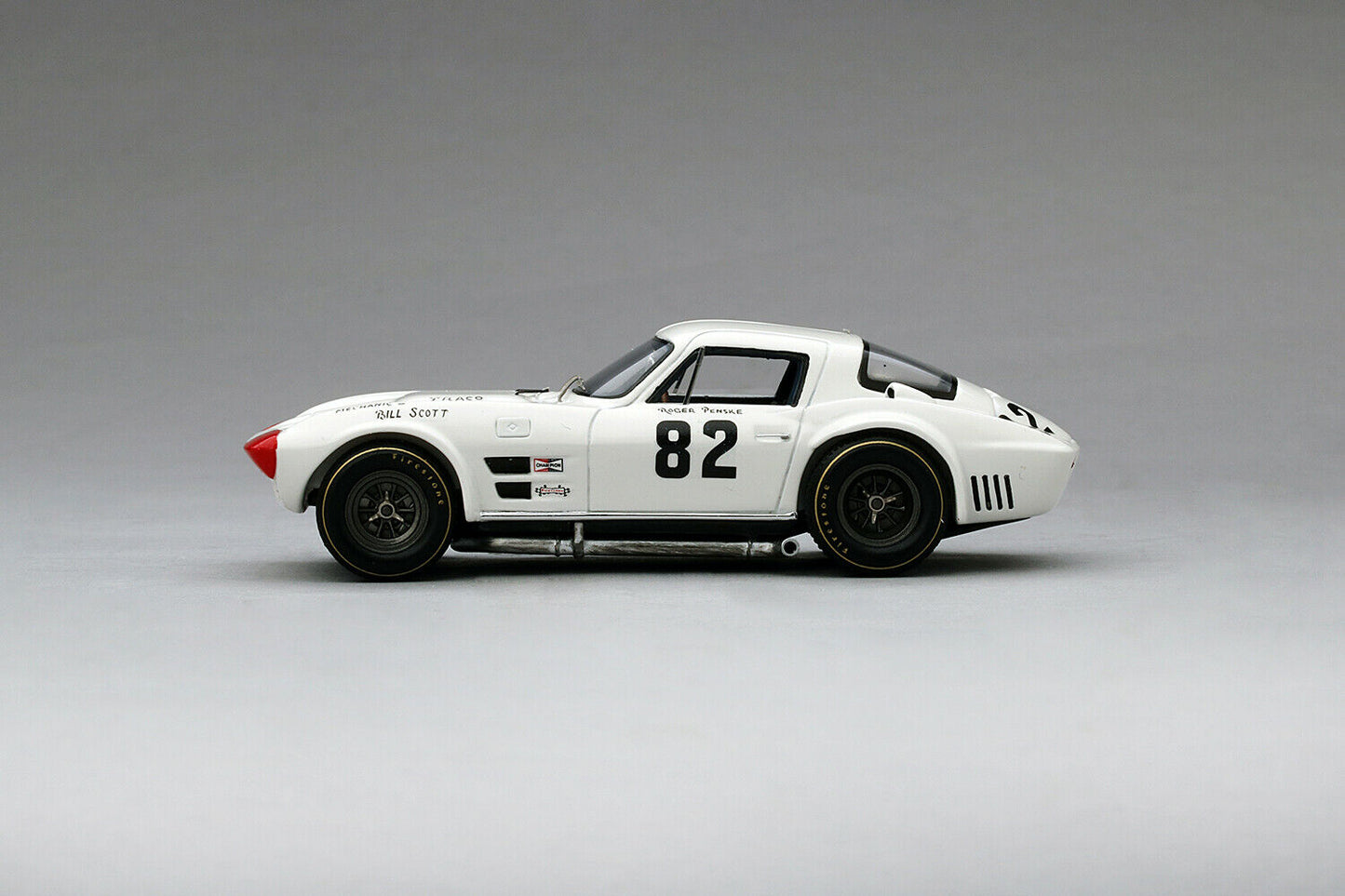 TRUESCALE MINIATURES CHEVROLET CORVETTE GRAND SPORT NO.82