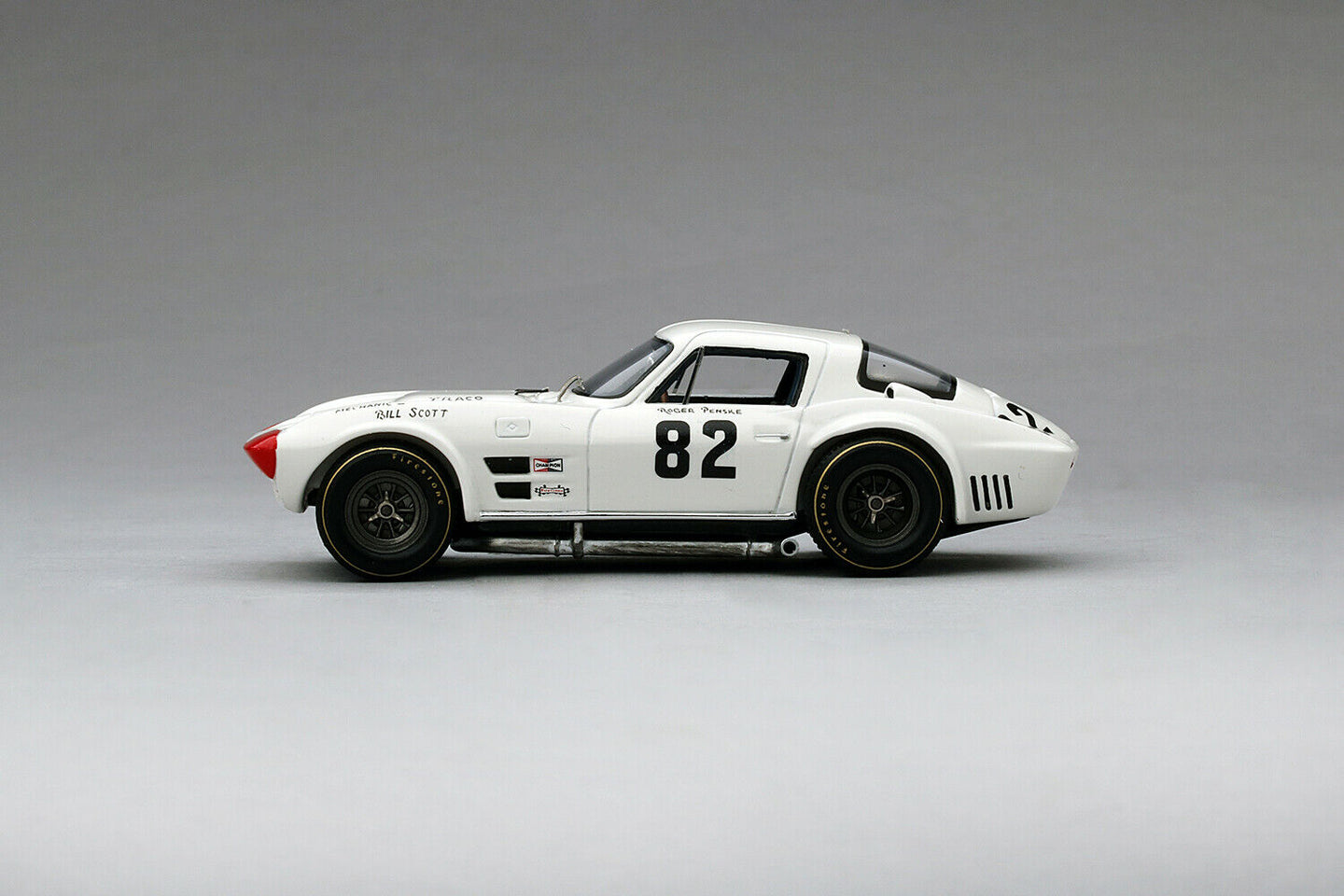 TRUESCALE MINIATURES CHEVROLET CORVETTE GRAND SPORT NO.82