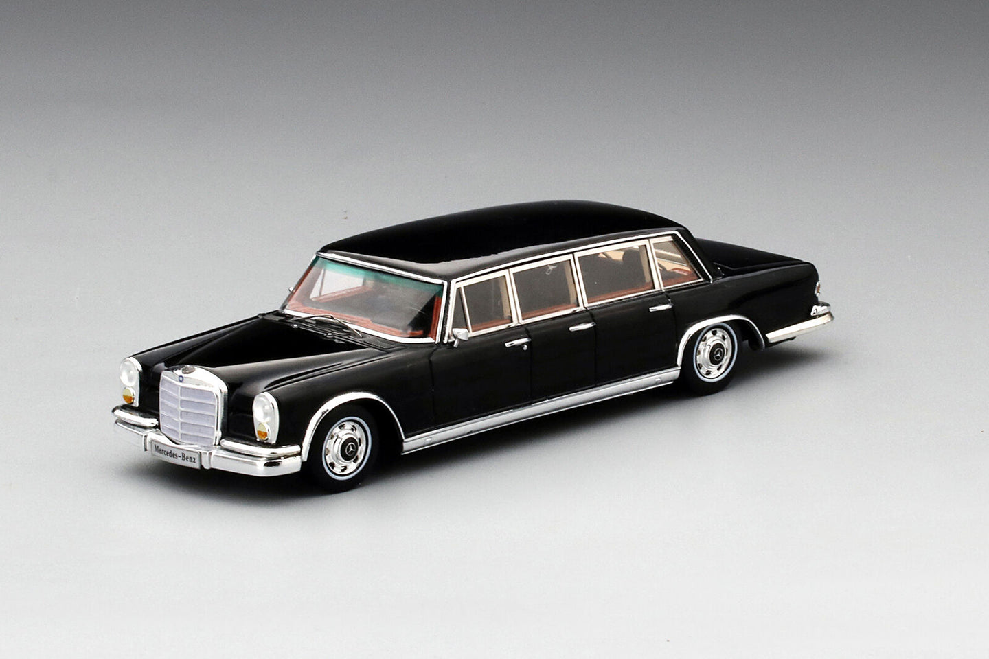TRUESCALE MINIATURES 1964 MERCEDES 600 PULLMAN 6 DOOR BLACK