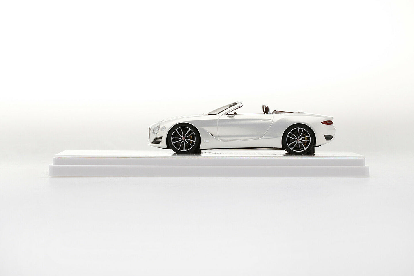 TRUESCALE MINIATURES BENTLEY EXP 12 SPEED 6E 2017