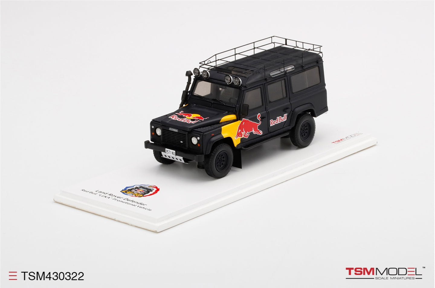 TRUESCALE MINIATURES LAND ROVER DEFENDER RED BULL