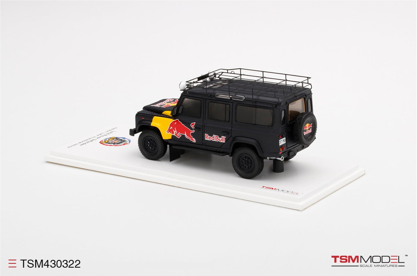 TRUESCALE MINIATURES LAND ROVER DEFENDER RED BULL