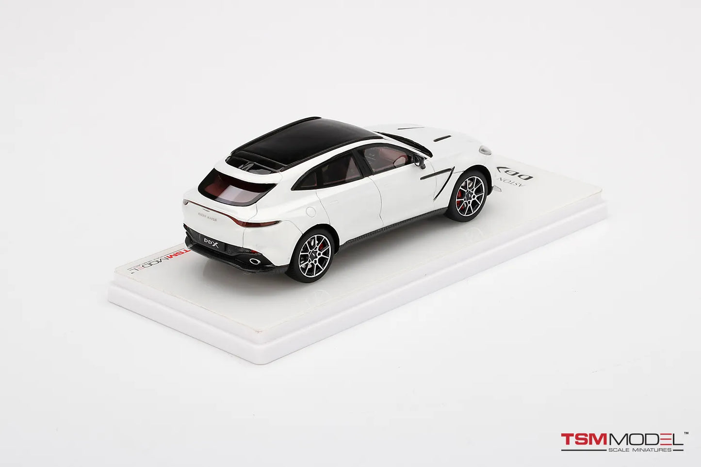 TRUE SCALE MINIATURES ASTON MARTIN DBX