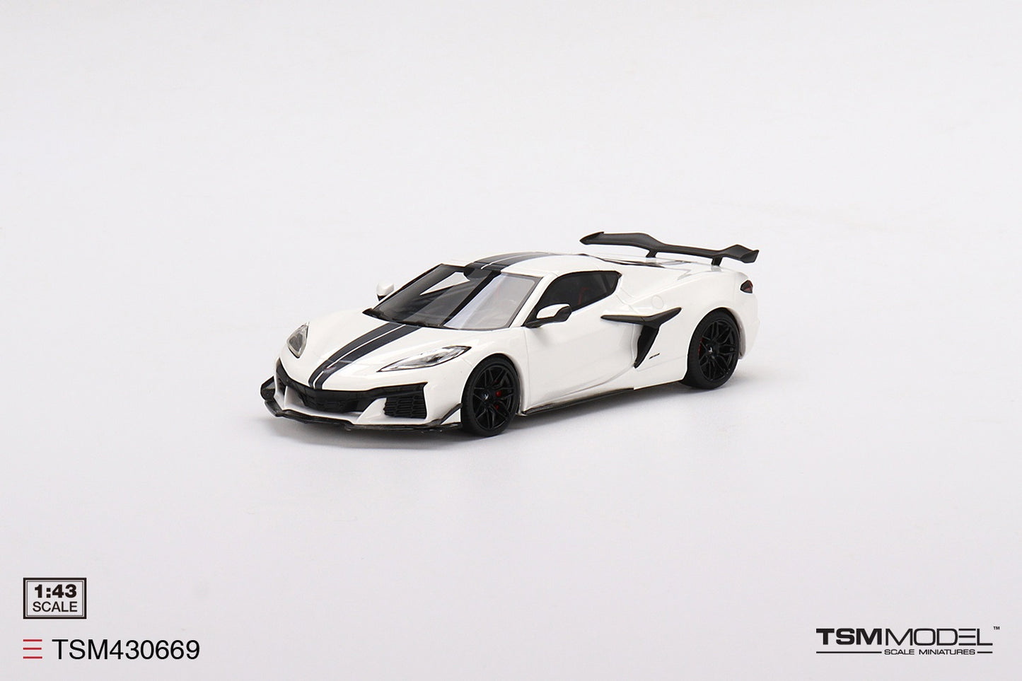 TRUESCALE MINIATURES CHEVROLET CORVETTE Z06 2023 ARCTIC WHITE