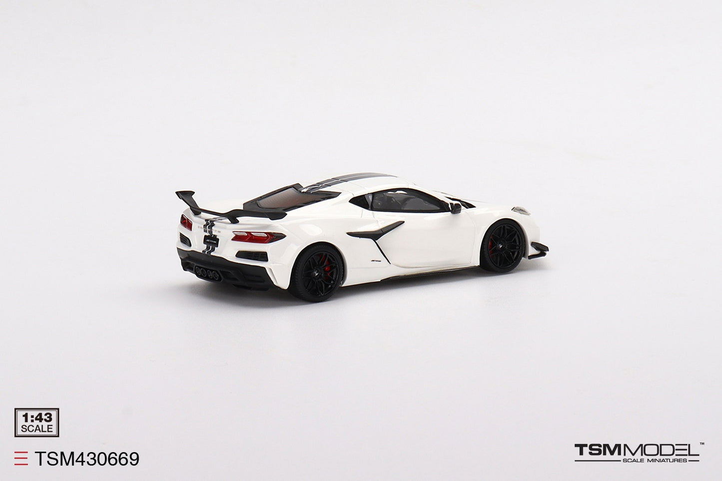 TRUESCALE MINIATURES CHEVROLET CORVETTE Z06 2023 ARCTIC WHITE