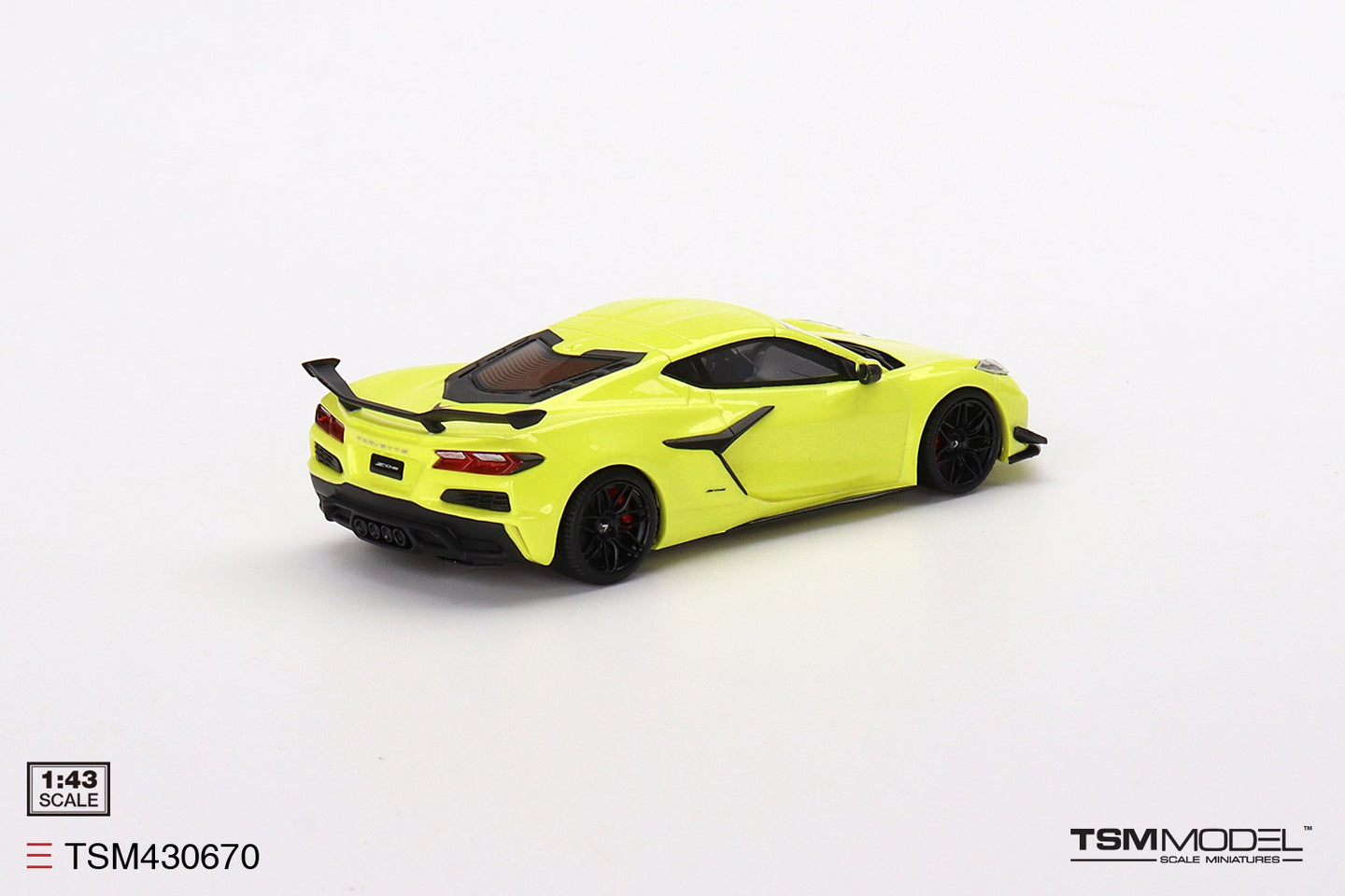 TRUESCALE MINIATURES CHEVROLET CORVETTE Z06 2023 ACCELERATE YELLOW