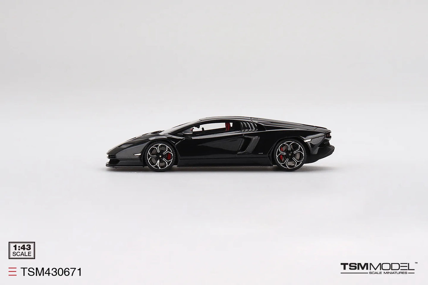 TRUE SCALE MINIATURES LAMBORGHINI COUNTACH LPI 800-4 NERO MAIA (RESIN)