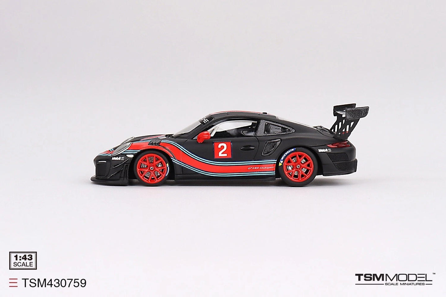 TRUESCALE MINIATURES PORSCHE 911 GT2 RS CLUBSPORT PRESENTATION