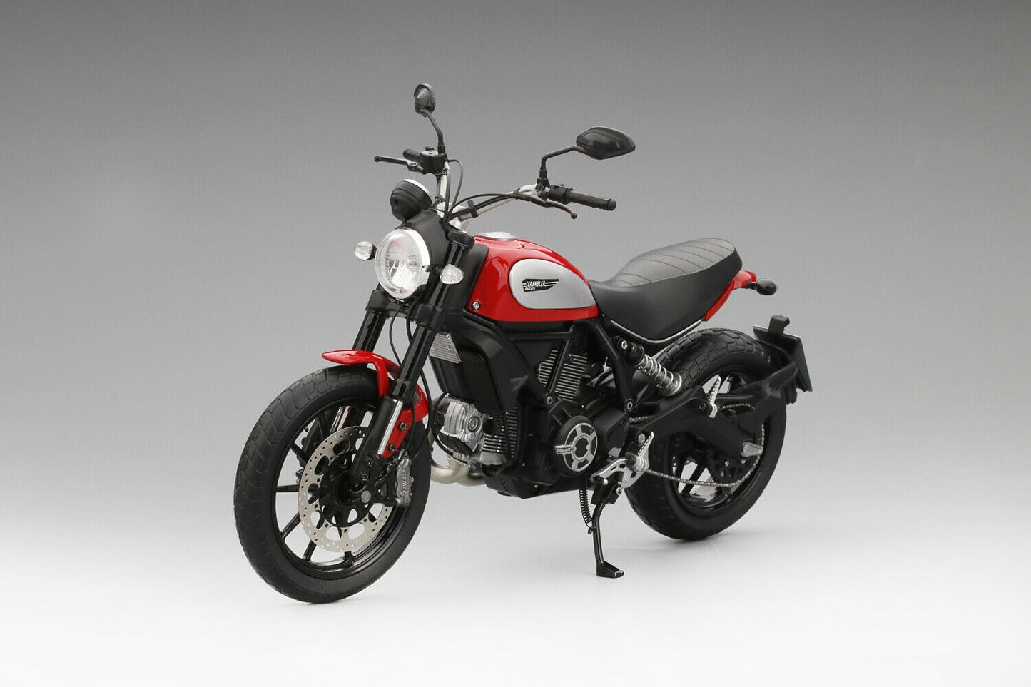 TRUESCALE MINIATURES DUCATI SCRAMBLER ICON