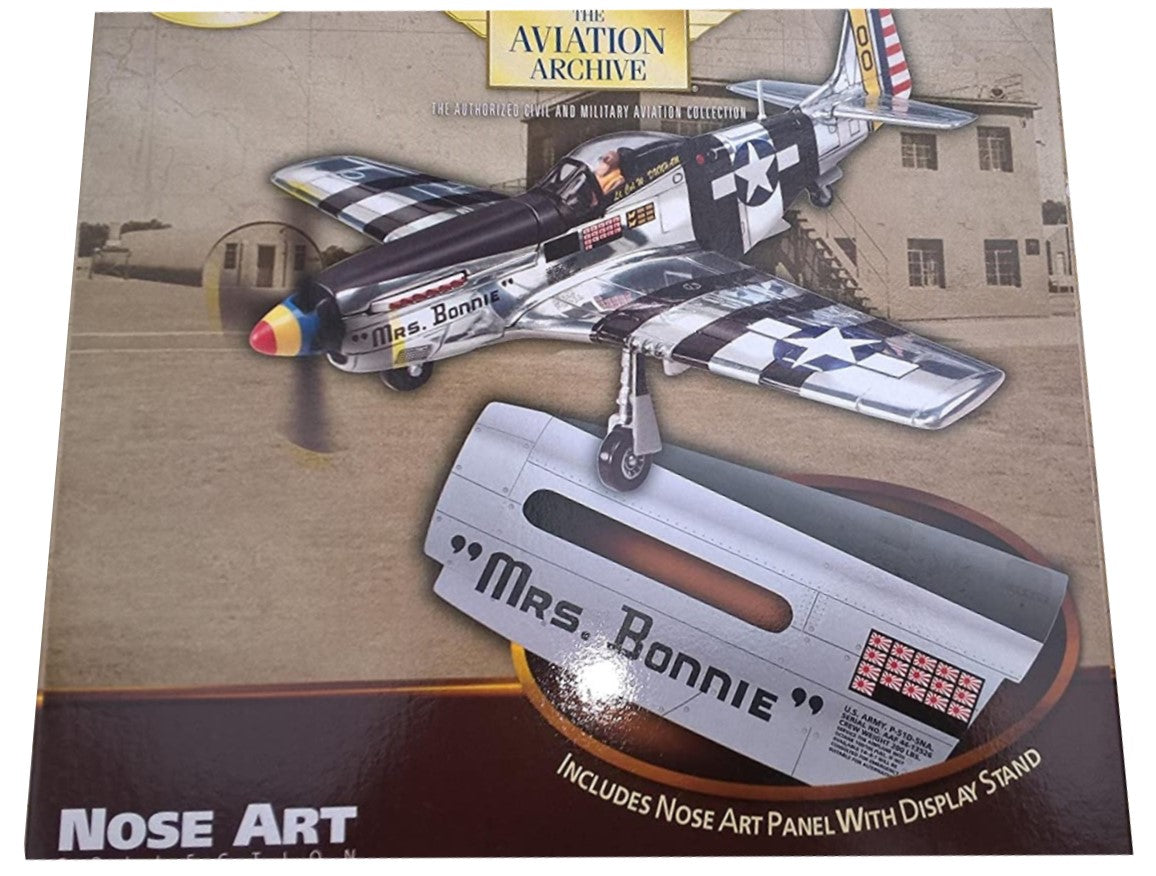 CORGI P-51K MUSTANG "MRS BONNIE" WILLIAM DUNHAM (WITH NOSE ART PANEL)