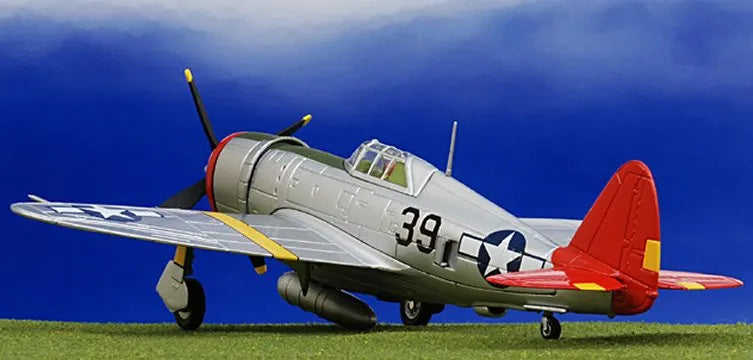 CORGI AVIATION P-47D THUNDERBOLT TUSKEGEE AIRMEN 1944