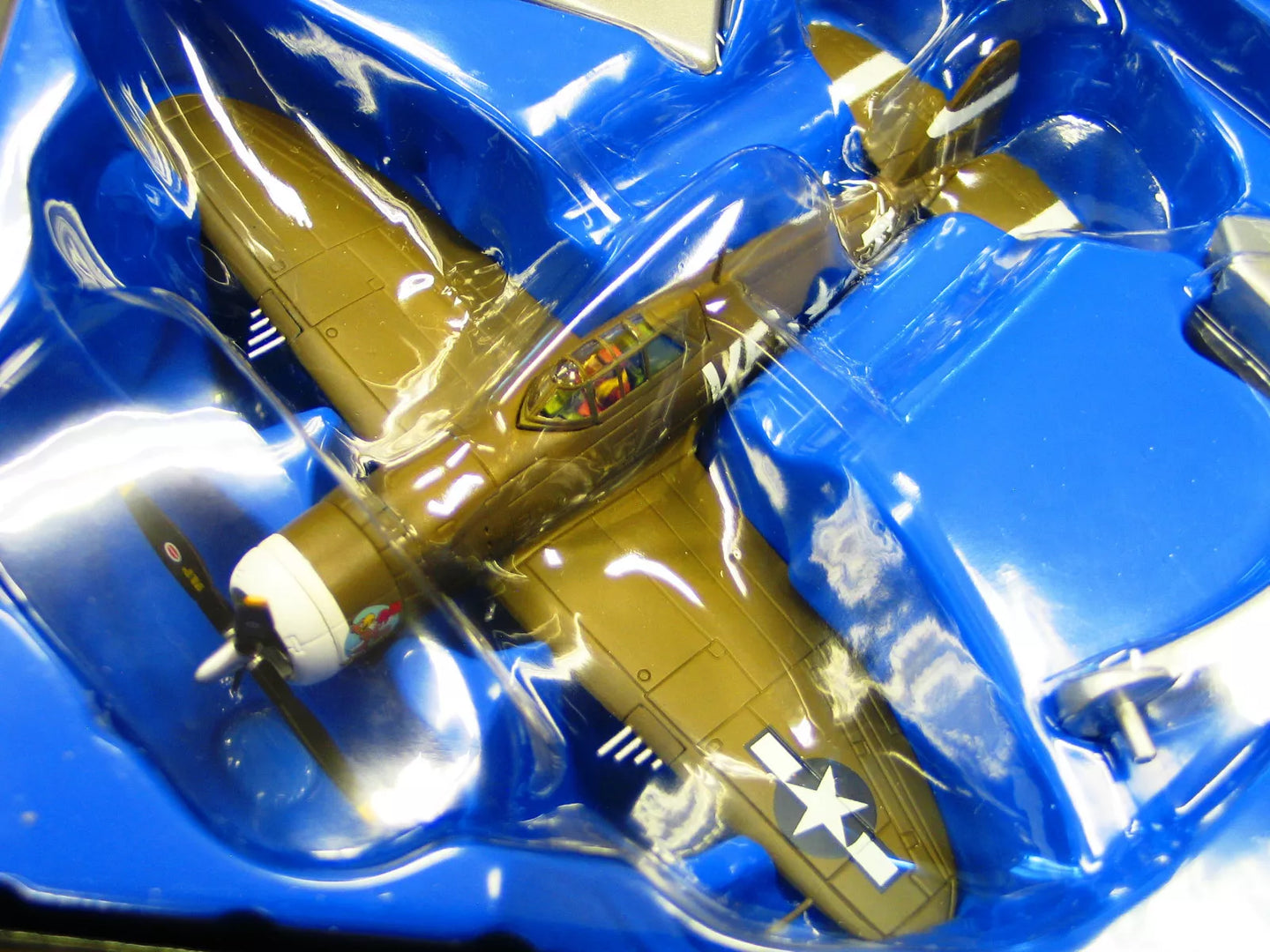 CORGI P-47 THUNDERBOLT DOMINIC GENTILE