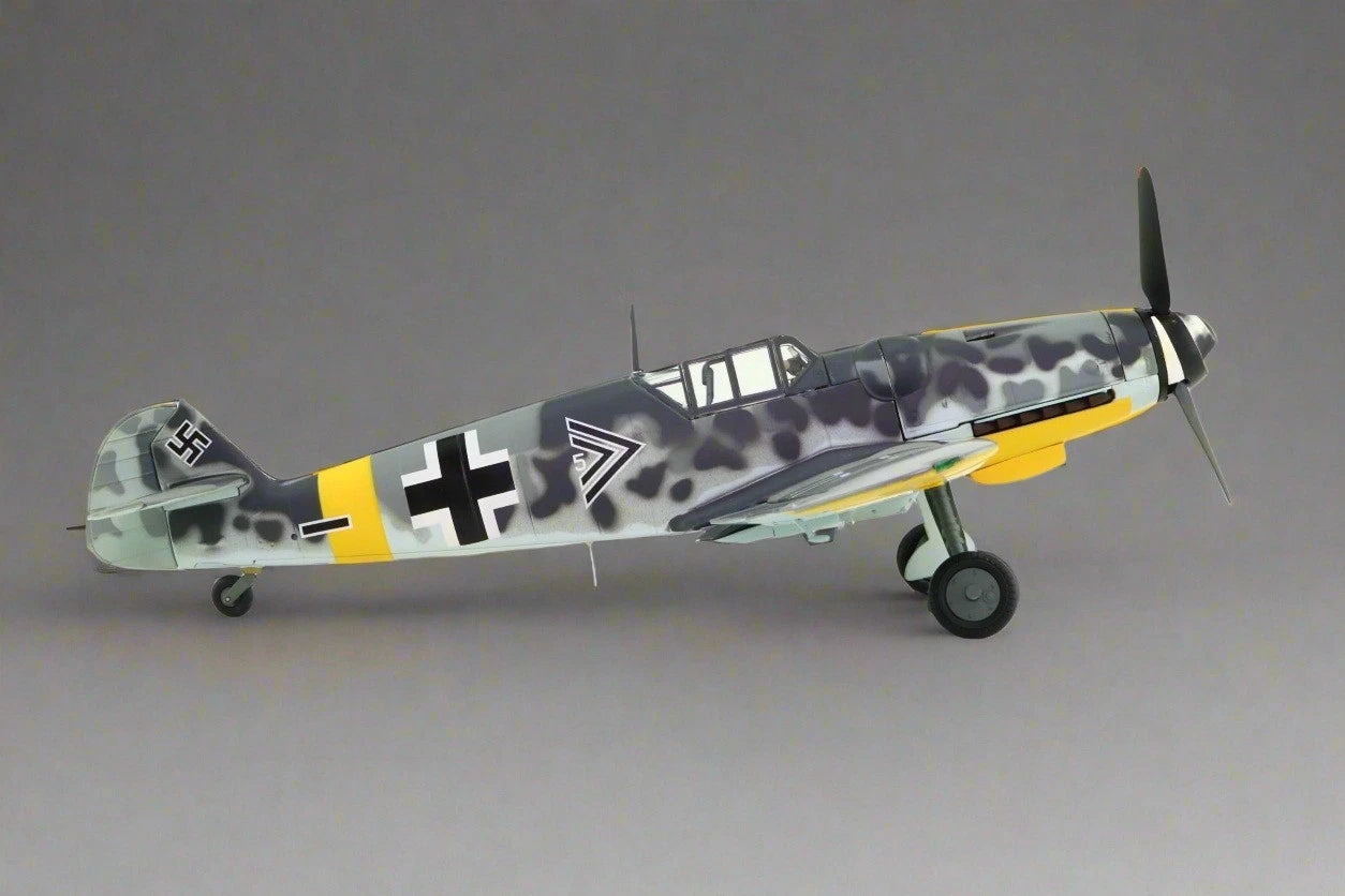 CORGI BF-109G-6 LUFTWAFFE II/JG 52 GERHARD BARKHORN