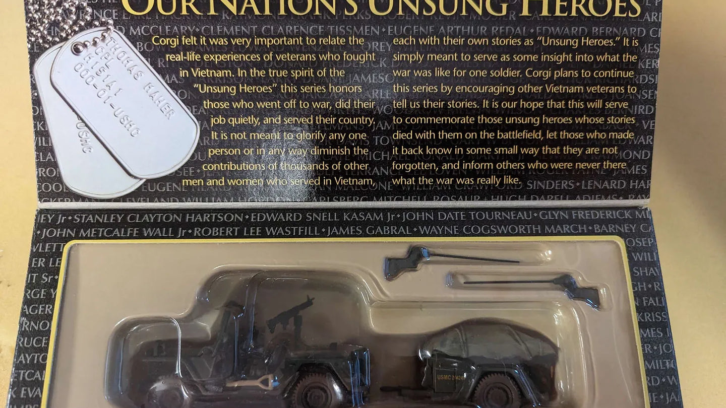 CORGI M151 A1 "MUTT" UTILITY TRUCK USMC