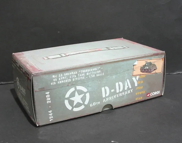 CORGI M4A3 SHERMAN TANK, U.S ARMY "THUNDERBOLT" D-DAY 1944