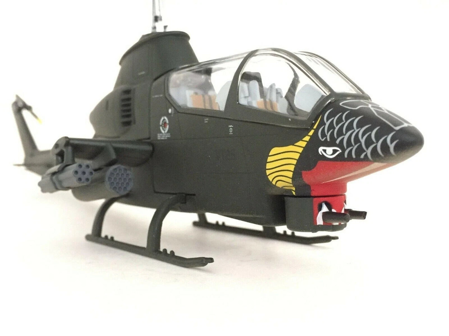 CORGI AH-1G HUEY COBRA ATTACK HELICOPTER