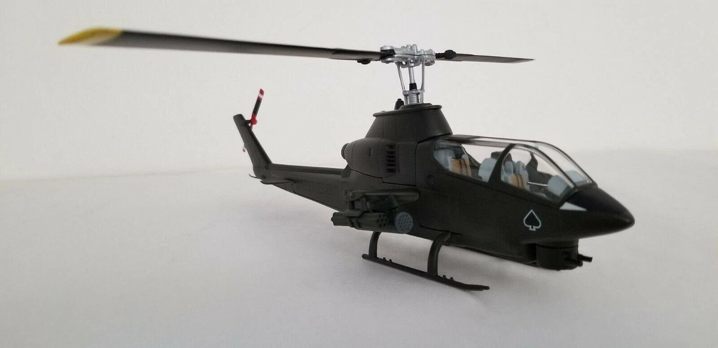 CORGI AH-1G COBRA U.S. ARMY "GAMBLER GUNS" 4TH AVIATION BATTALION 4TH INFANTRY DIVISION